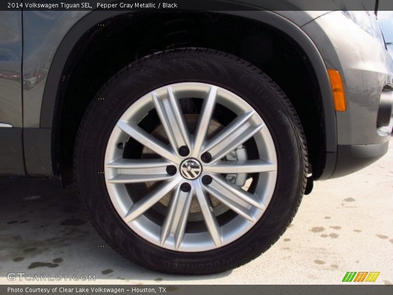 Pepper Gray Metallic / Black 2014 Volkswagen Tiguan SEL