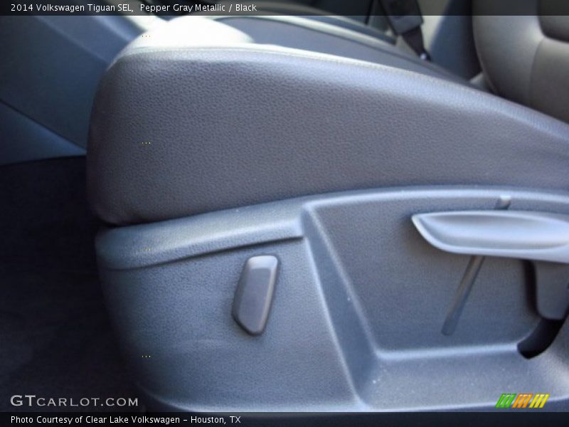 Pepper Gray Metallic / Black 2014 Volkswagen Tiguan SEL