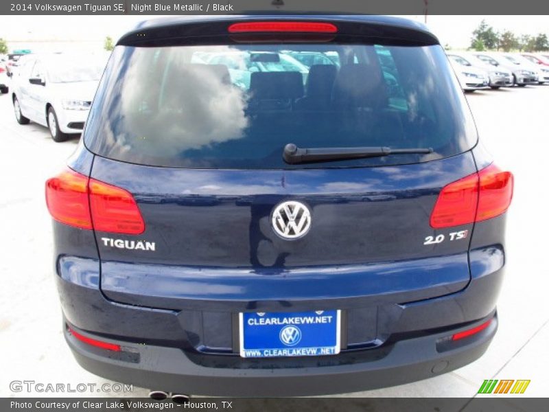 Night Blue Metallic / Black 2014 Volkswagen Tiguan SE