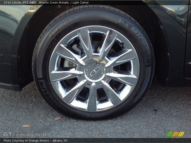 Atlantis Green Metallic / Light Camel 2010 Lincoln MKZ AWD