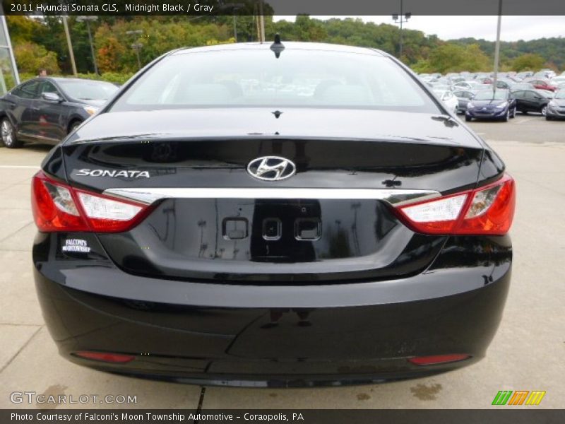 Midnight Black / Gray 2011 Hyundai Sonata GLS