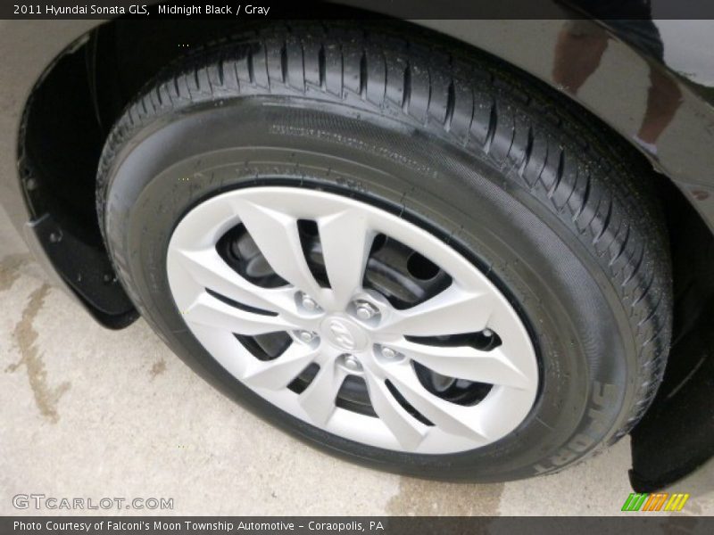 Midnight Black / Gray 2011 Hyundai Sonata GLS