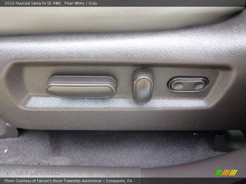 Pearl White / Gray 2010 Hyundai Santa Fe SE 4WD