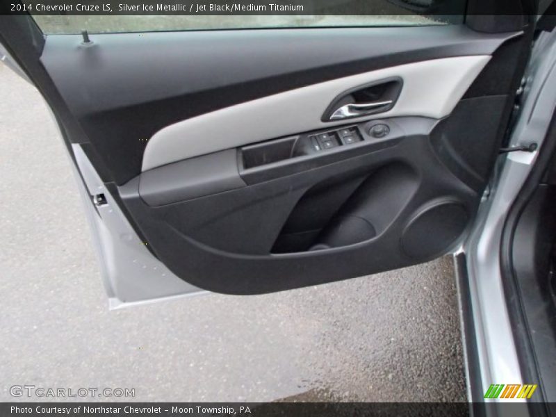 Silver Ice Metallic / Jet Black/Medium Titanium 2014 Chevrolet Cruze LS