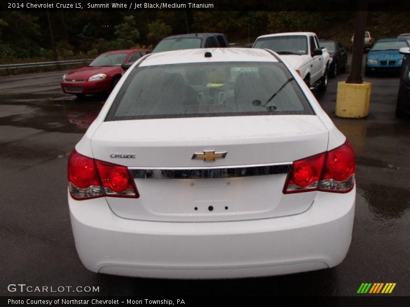 Summit White / Jet Black/Medium Titanium 2014 Chevrolet Cruze LS