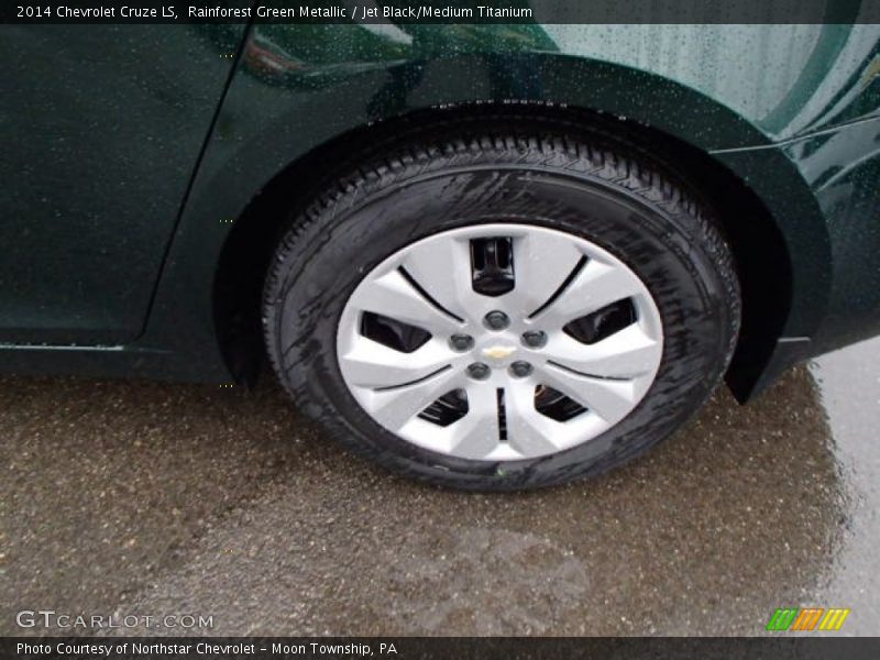 Rainforest Green Metallic / Jet Black/Medium Titanium 2014 Chevrolet Cruze LS