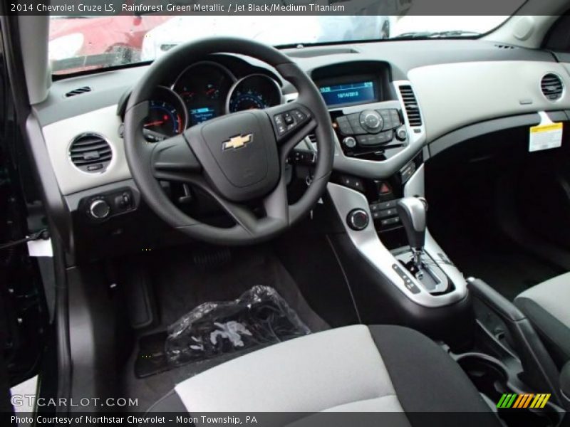 Rainforest Green Metallic / Jet Black/Medium Titanium 2014 Chevrolet Cruze LS