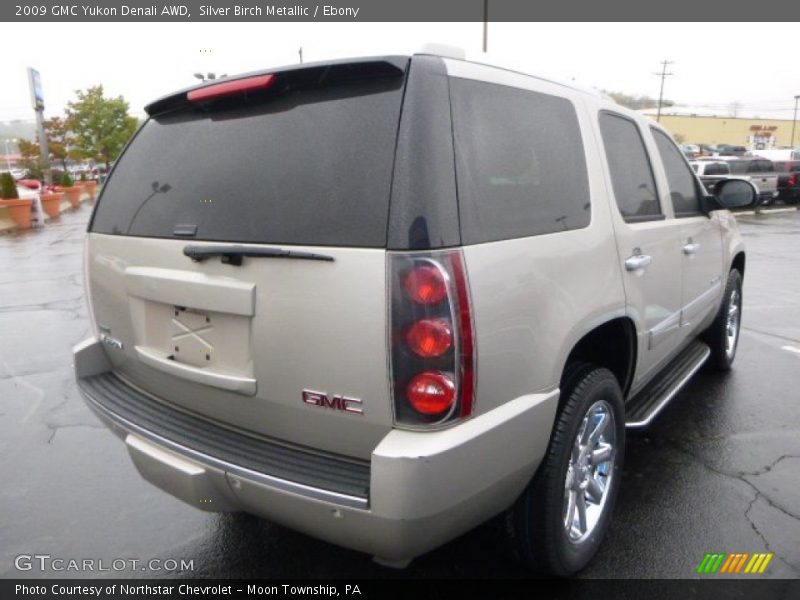 Silver Birch Metallic / Ebony 2009 GMC Yukon Denali AWD