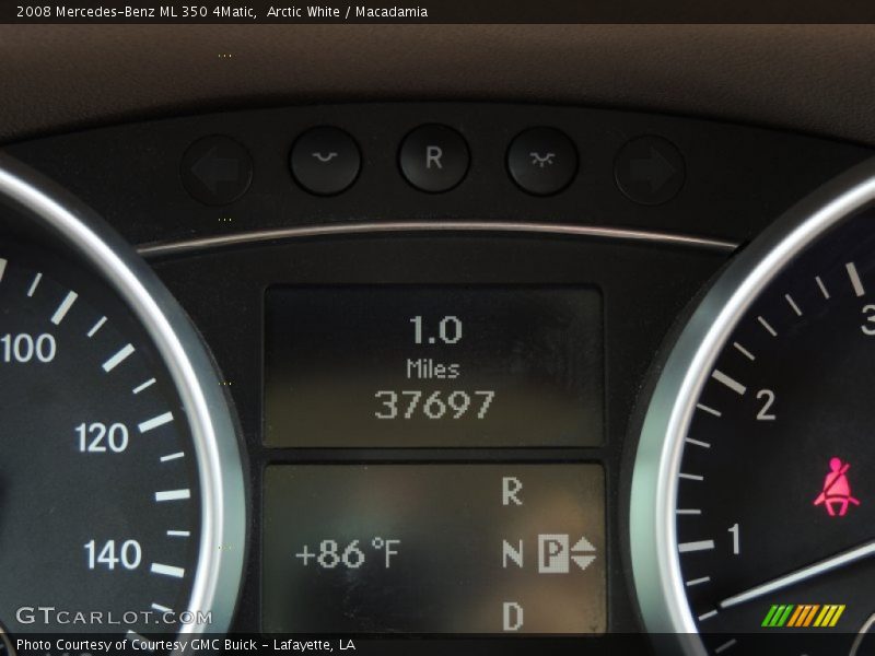 Arctic White / Macadamia 2008 Mercedes-Benz ML 350 4Matic