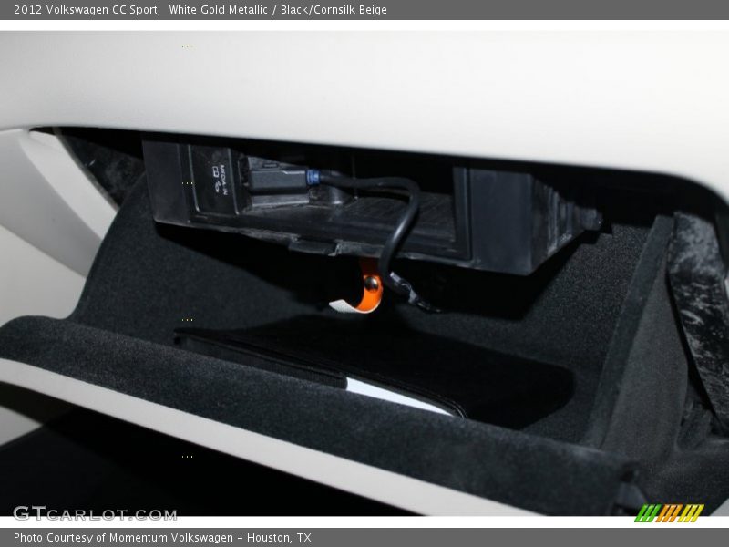 White Gold Metallic / Black/Cornsilk Beige 2012 Volkswagen CC Sport