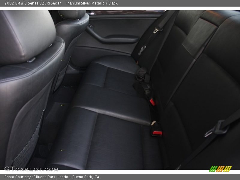 Titanium Silver Metallic / Black 2002 BMW 3 Series 325xi Sedan