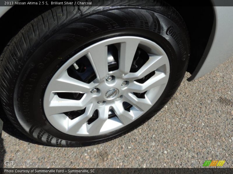Brilliant Silver / Charcoal 2013 Nissan Altima 2.5 S