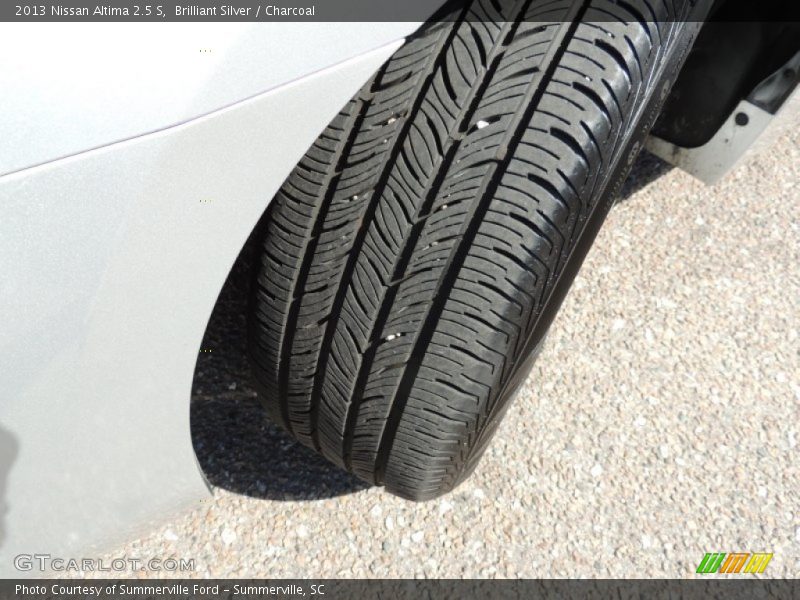 Brilliant Silver / Charcoal 2013 Nissan Altima 2.5 S