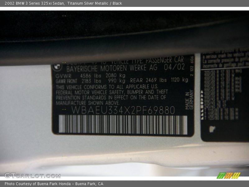 Titanium Silver Metallic / Black 2002 BMW 3 Series 325xi Sedan