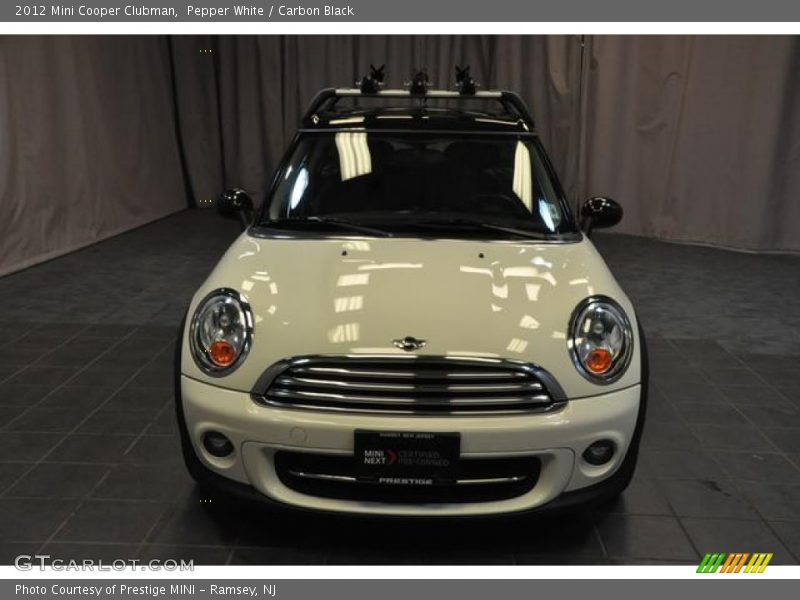 Pepper White / Carbon Black 2012 Mini Cooper Clubman