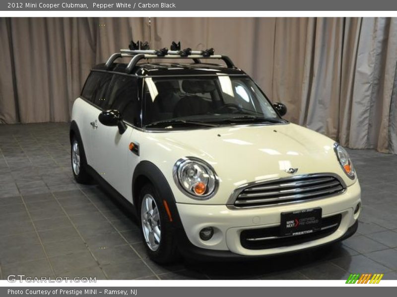 Pepper White / Carbon Black 2012 Mini Cooper Clubman