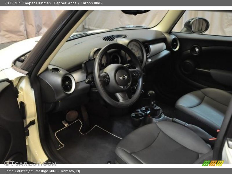 Pepper White / Carbon Black 2012 Mini Cooper Clubman