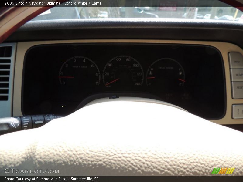 Oxford White / Camel 2006 Lincoln Navigator Ultimate