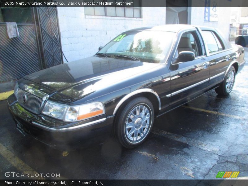 Black Clearcoat / Medium Parchment 2005 Mercury Grand Marquis GS