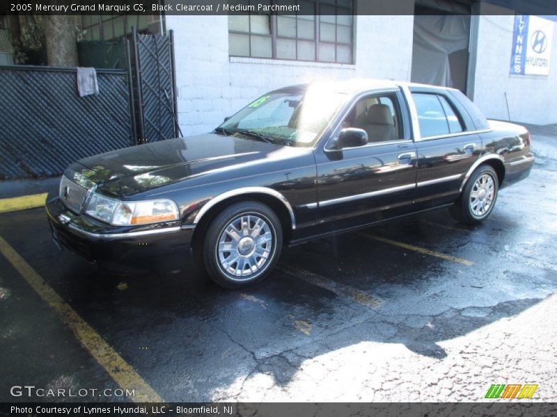 Black Clearcoat / Medium Parchment 2005 Mercury Grand Marquis GS