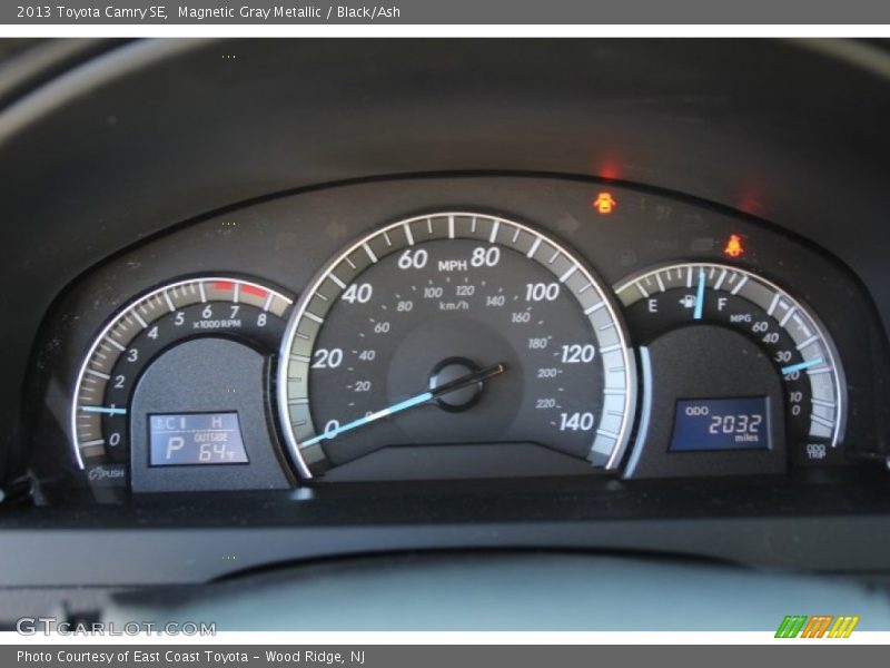 Magnetic Gray Metallic / Black/Ash 2013 Toyota Camry SE