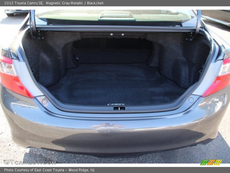 Magnetic Gray Metallic / Black/Ash 2013 Toyota Camry SE