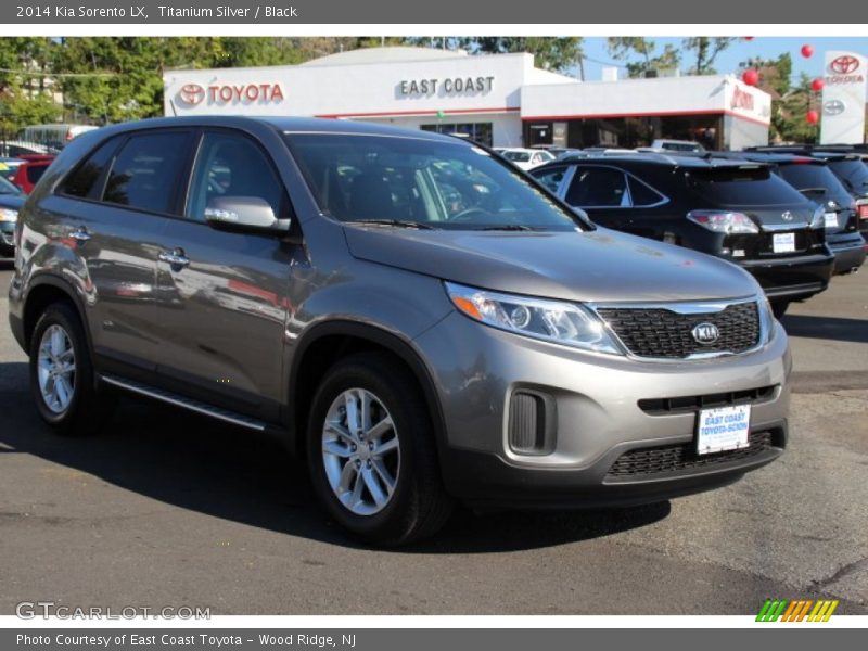 Titanium Silver / Black 2014 Kia Sorento LX