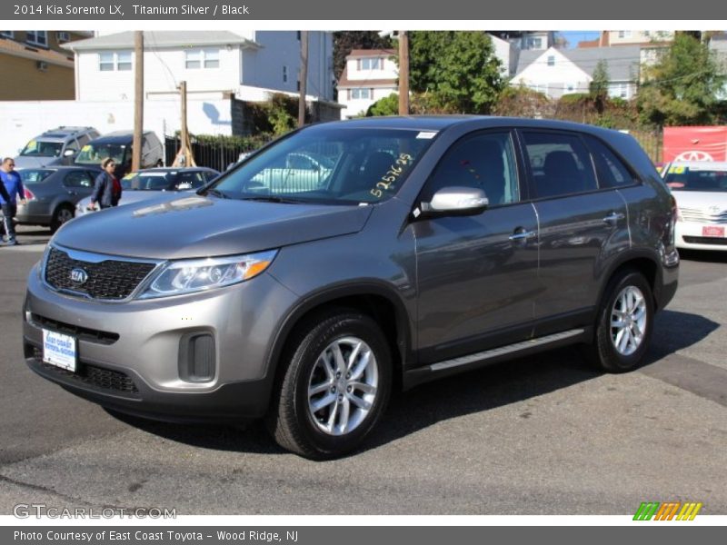 Titanium Silver / Black 2014 Kia Sorento LX