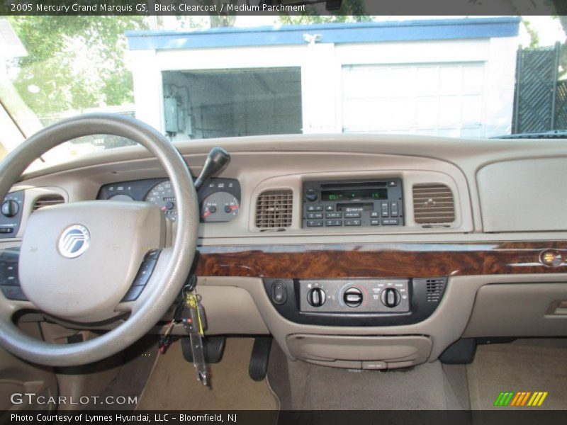 Black Clearcoat / Medium Parchment 2005 Mercury Grand Marquis GS