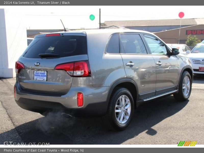 Titanium Silver / Black 2014 Kia Sorento LX