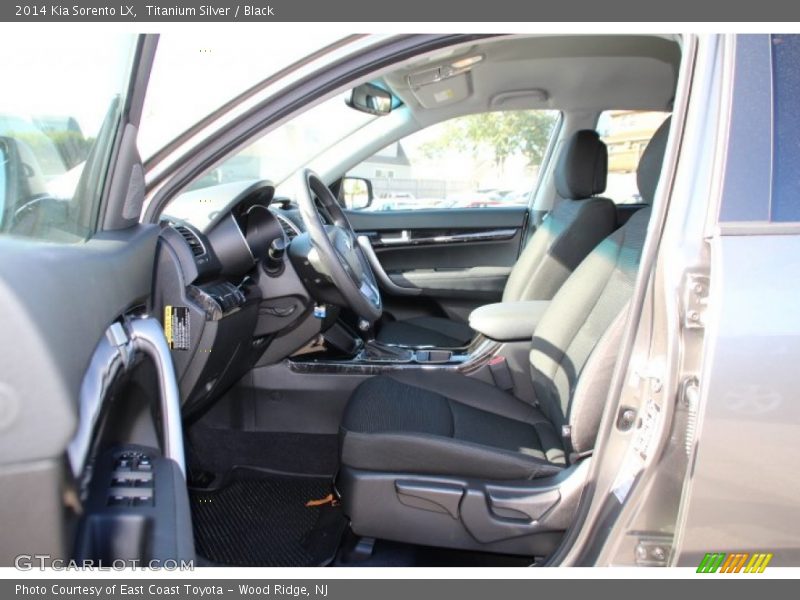 Titanium Silver / Black 2014 Kia Sorento LX