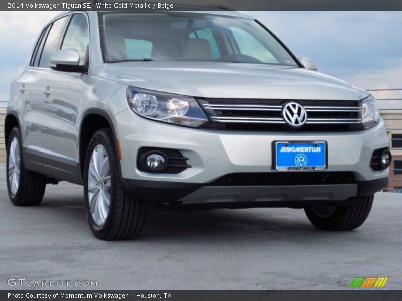 White Gold Metallic / Beige 2014 Volkswagen Tiguan SE