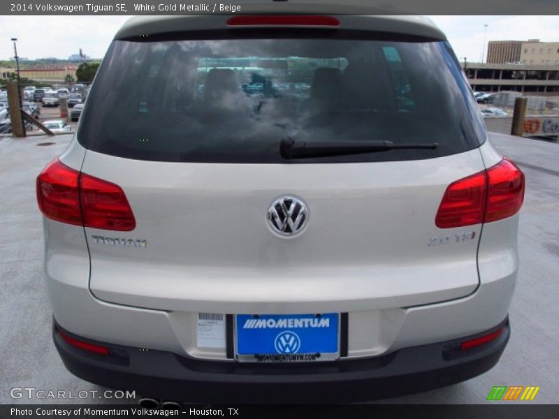 White Gold Metallic / Beige 2014 Volkswagen Tiguan SE
