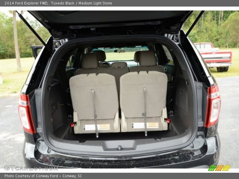 Tuxedo Black / Medium Light Stone 2014 Ford Explorer FWD