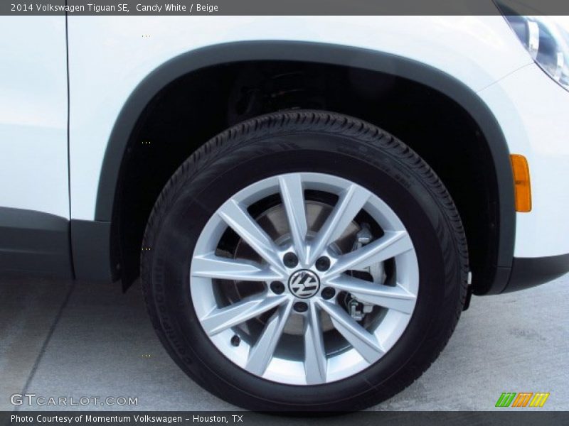 Candy White / Beige 2014 Volkswagen Tiguan SE