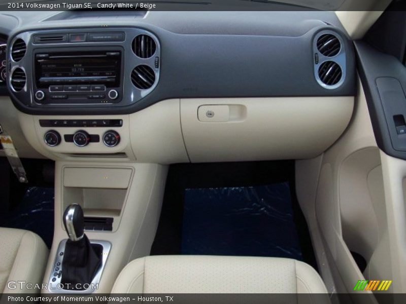 Candy White / Beige 2014 Volkswagen Tiguan SE