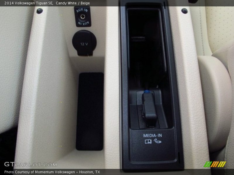 Candy White / Beige 2014 Volkswagen Tiguan SE