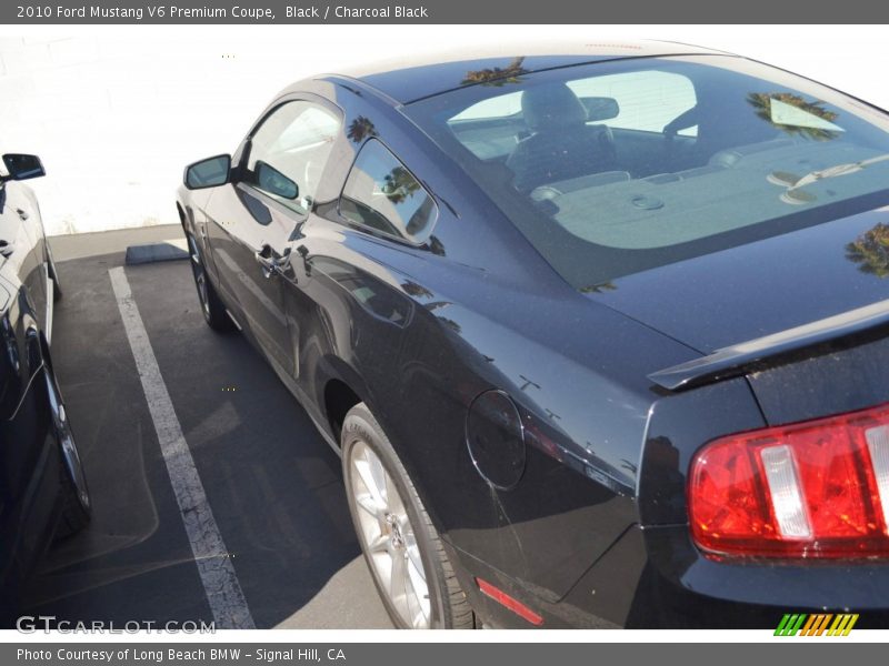 Black / Charcoal Black 2010 Ford Mustang V6 Premium Coupe