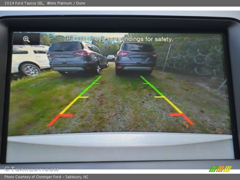 White Platinum / Dune 2014 Ford Taurus SEL