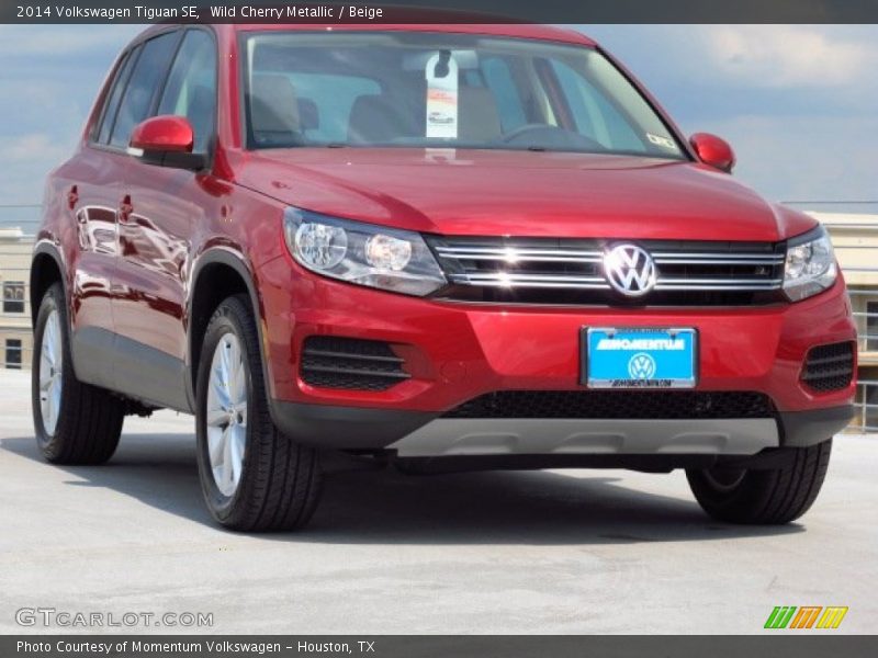 Wild Cherry Metallic / Beige 2014 Volkswagen Tiguan SE