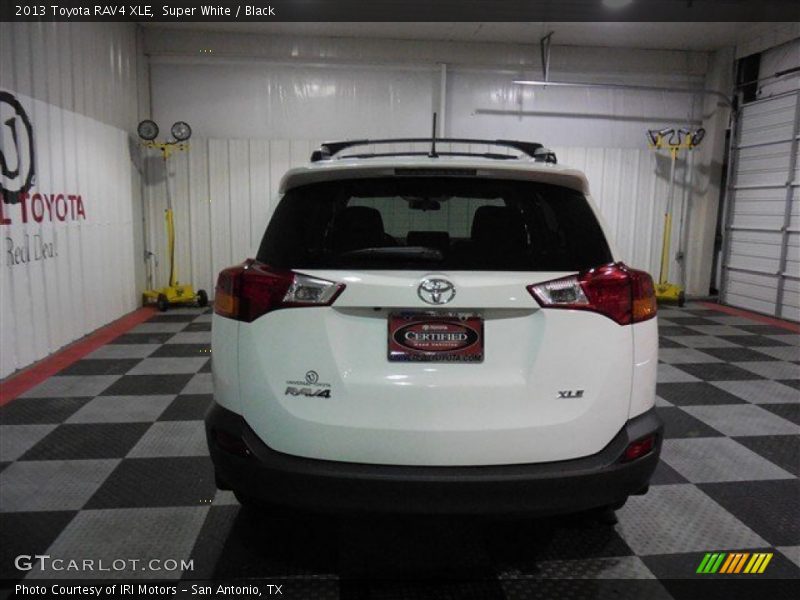 Super White / Black 2013 Toyota RAV4 XLE