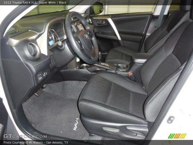 Super White / Black 2013 Toyota RAV4 XLE