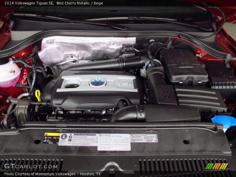 Wild Cherry Metallic / Beige 2014 Volkswagen Tiguan SE