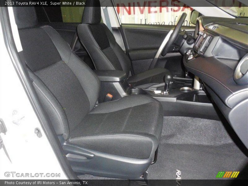 Super White / Black 2013 Toyota RAV4 XLE