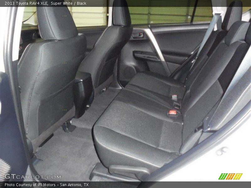 Super White / Black 2013 Toyota RAV4 XLE