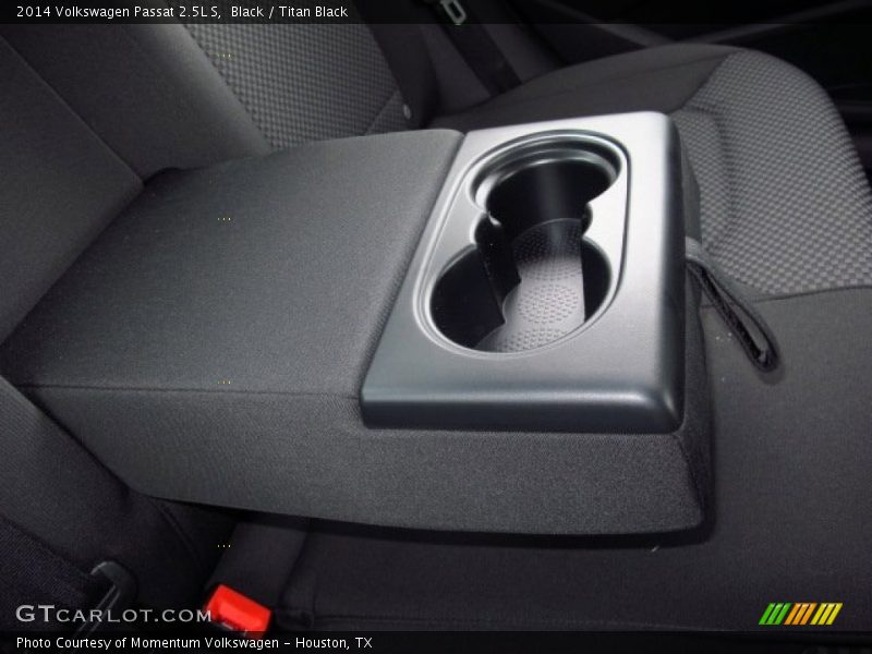 Black / Titan Black 2014 Volkswagen Passat 2.5L S