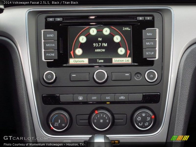 Black / Titan Black 2014 Volkswagen Passat 2.5L S