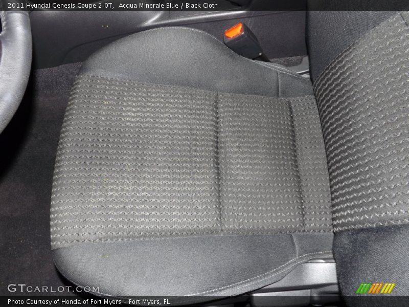 Acqua Minerale Blue / Black Cloth 2011 Hyundai Genesis Coupe 2.0T