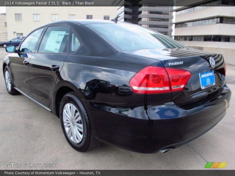 Black / Titan Black 2014 Volkswagen Passat 2.5L S