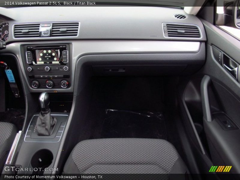 Black / Titan Black 2014 Volkswagen Passat 2.5L S